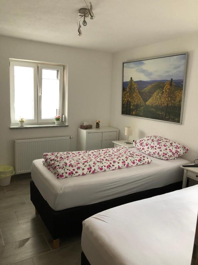 Gaestehaus Glock Marbach am Neckar Exterior photo